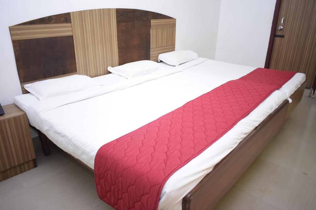 פונדיצ'רי Hotel Ayushman מראה חיצוני תמונה