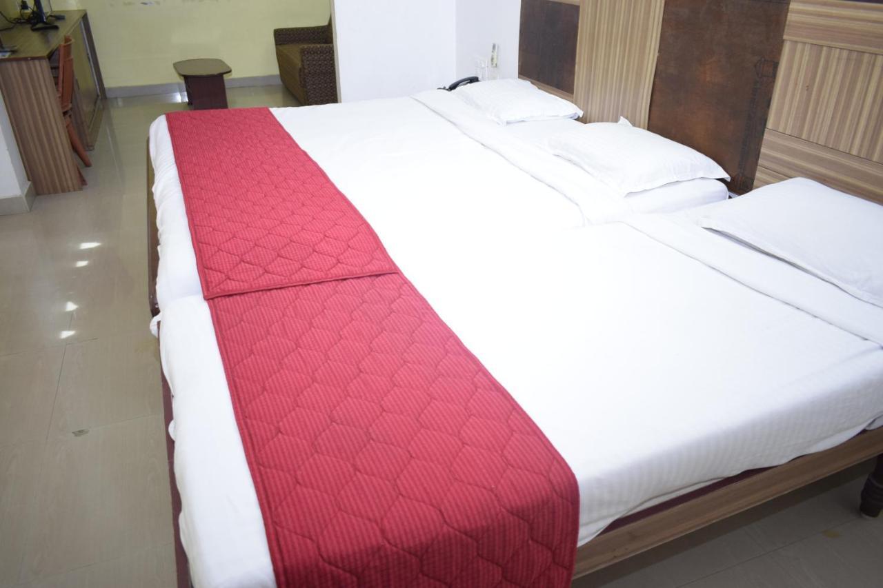 פונדיצ'רי Hotel Ayushman מראה חיצוני תמונה