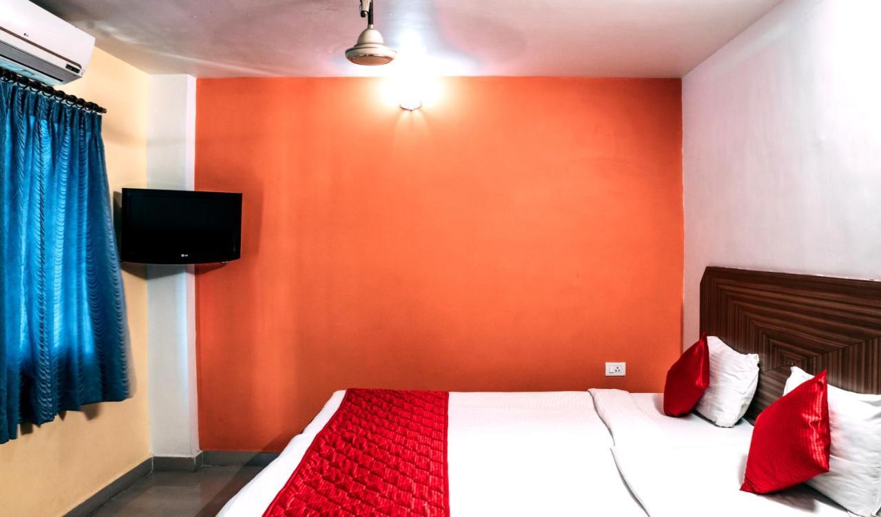 פונדיצ'רי Hotel Ayushman מראה חיצוני תמונה