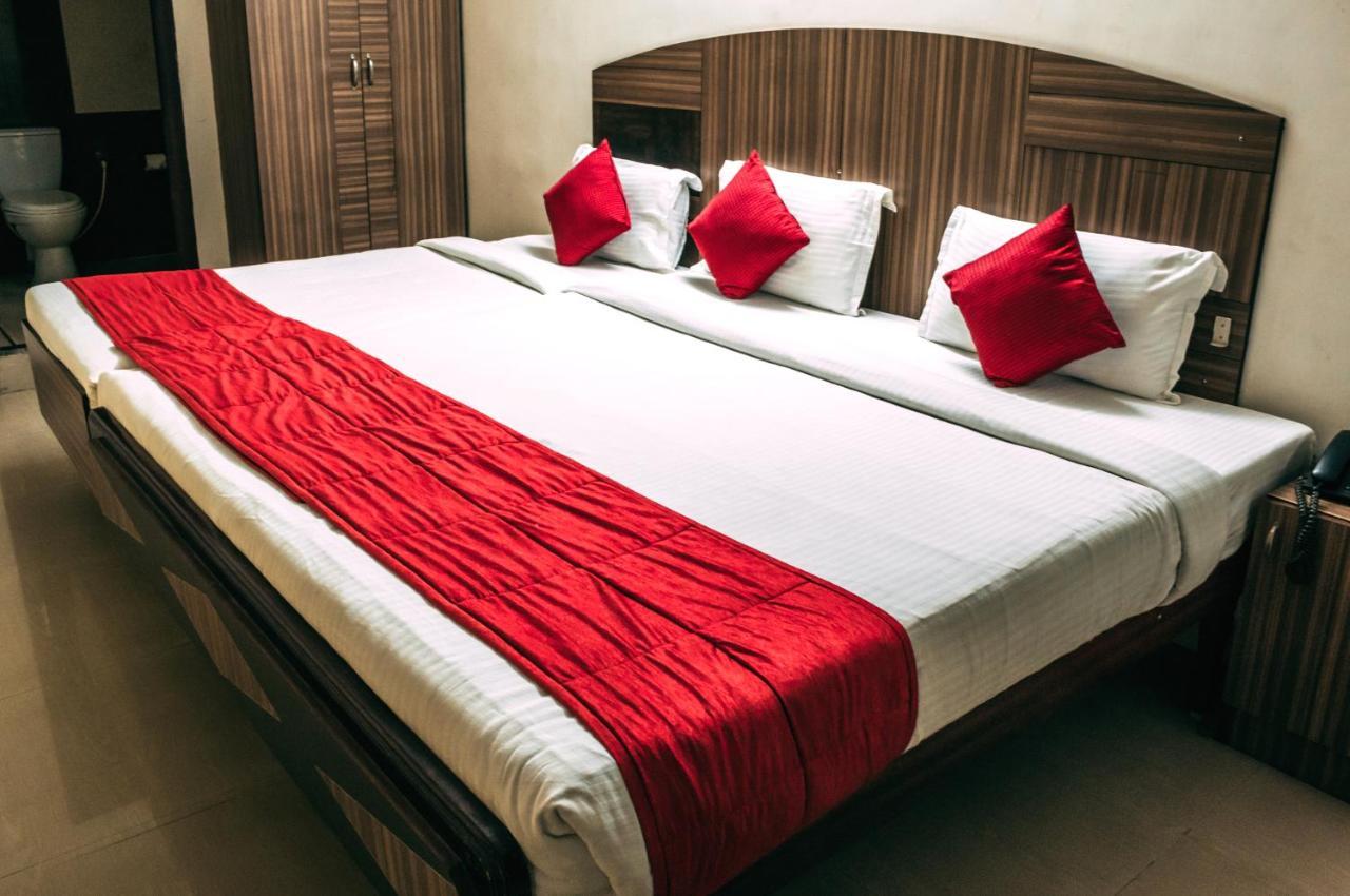 פונדיצ'רי Hotel Ayushman מראה חיצוני תמונה